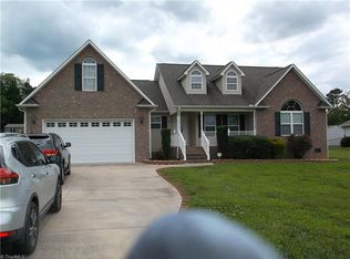 1711 Jades Way, Thomasville, NC 27360