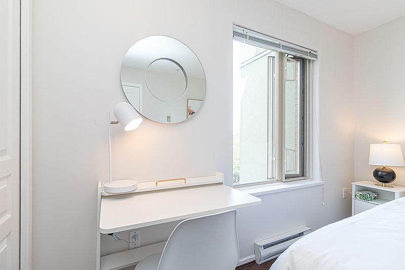 Victoria Apartment for rent - 2 Bedrooms — photo 16