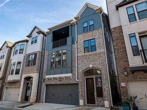 4th image of 529 Broadview Pl NE