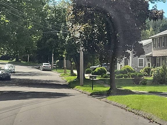 4th image of 95 Bunnell Ave