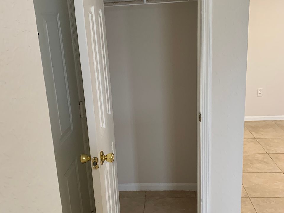 1st image of 805 Boardwalk Dr