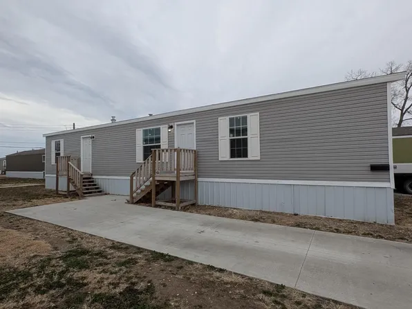 700 E 6th St #153, Hays, KS 67601