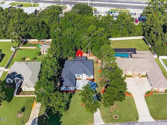 3rd image of 10892 PEACEFUL HARBOR Drive