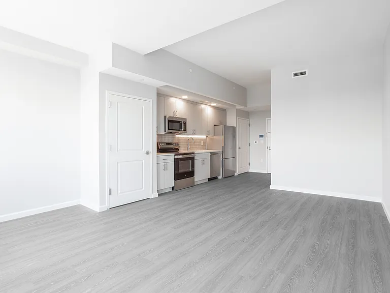18303 Hillside Ave #3C — Photo 5