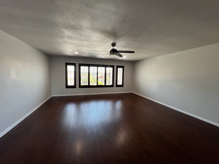 1371 La Mancha Pl — Photo 23