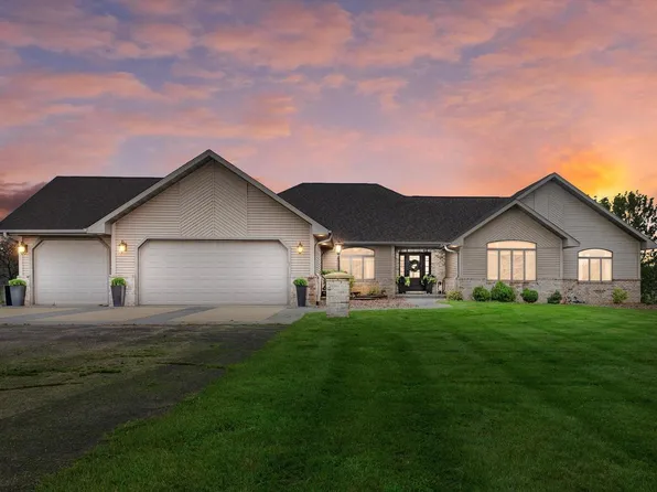 N6417 Delaney ROAD, Delavan, WI 53115