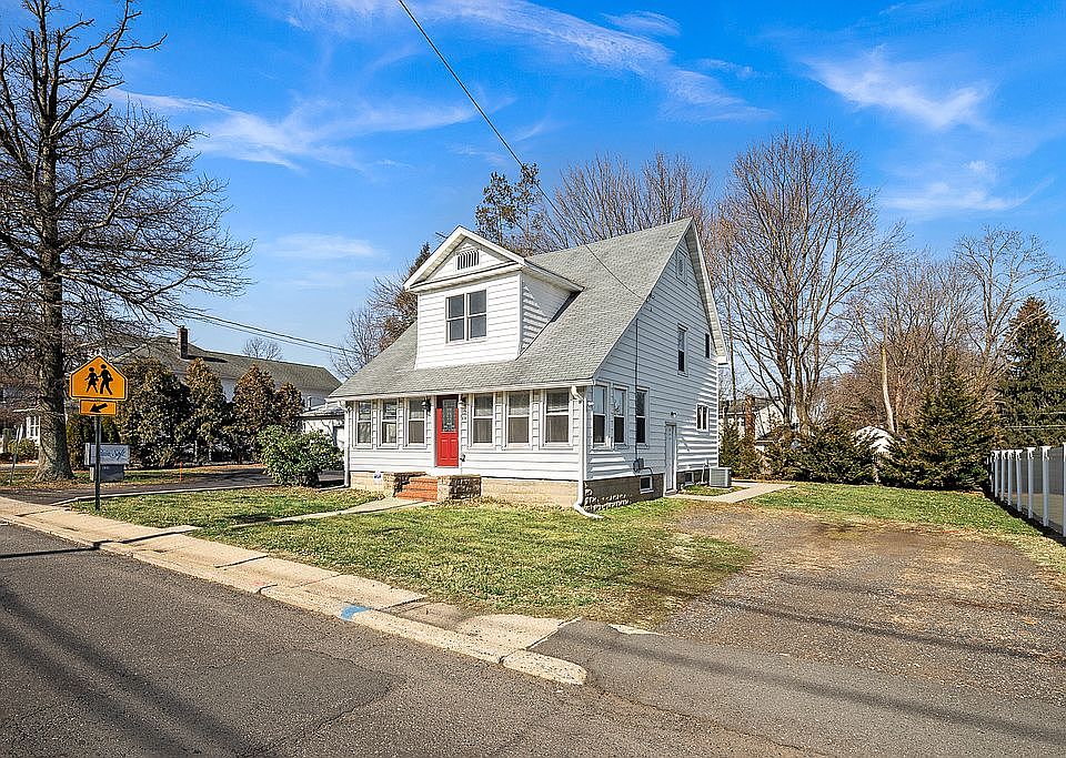 618 Ridge Rd