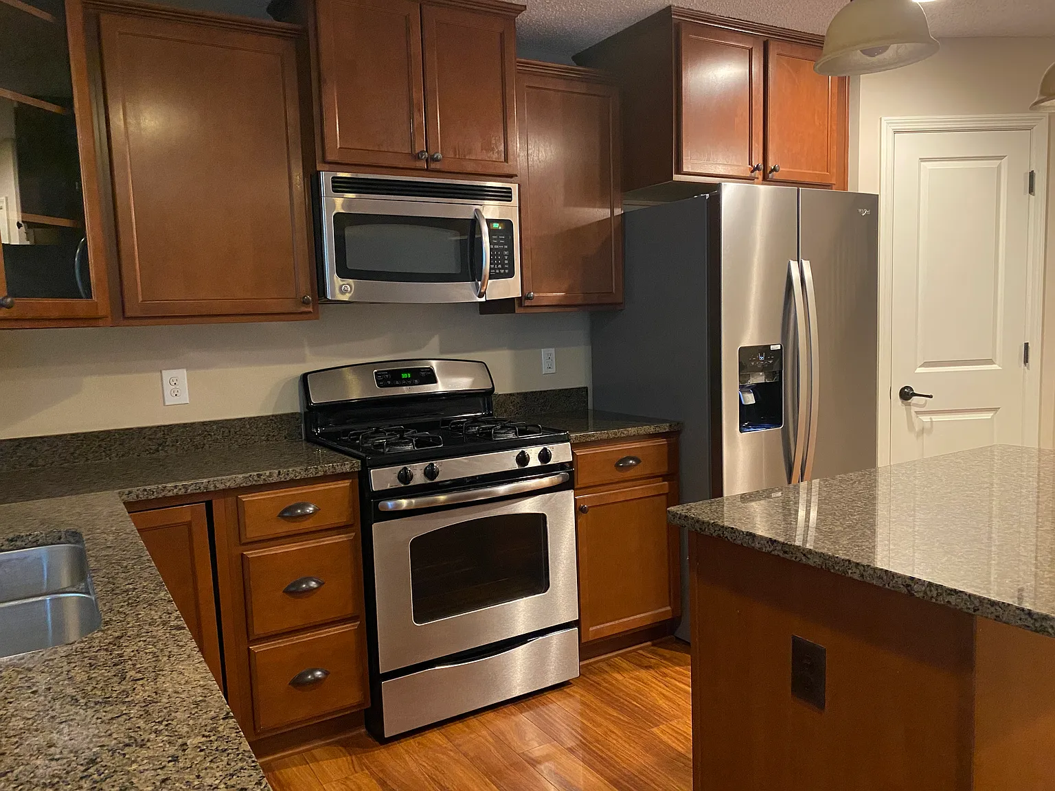 3-Bed 2.5 Bath TH available now in Plymouth! — Photo 2