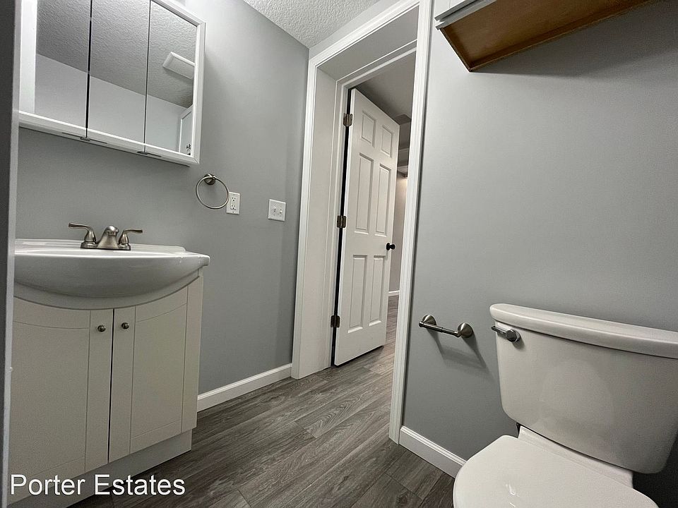 1st image of 77 Kings Hwy #11625392