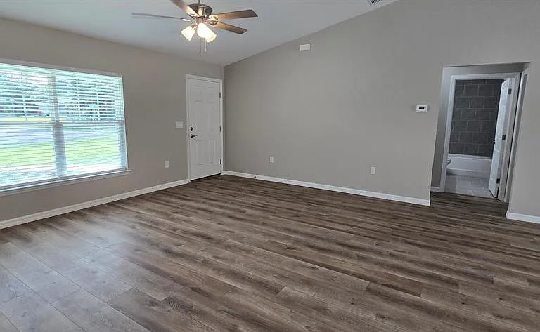 1482 W Manchester Dr — Photo 10