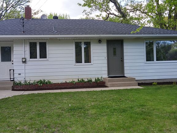 2nd image of 3226 321st St