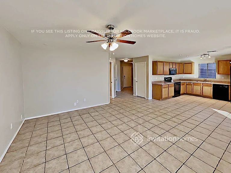423 S Sabrina — Photo 7
