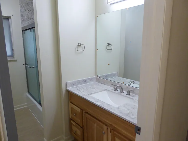 3400 E Locust St — Photo 14