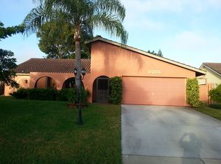 27478 Pelican Ridge Cir, Bonita Springs, FL 34135