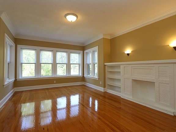 2nd image of 4457 W Wrightwood Ave #2