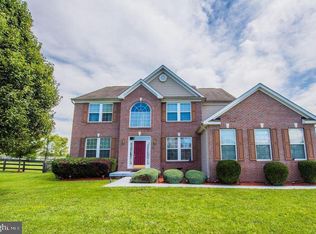 16 Decatur Dr, Bunker Hill, WV 25413