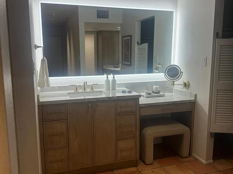 1725 E Staghorn Ln — Photo 11