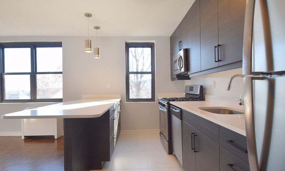 Drake House - Kitchen - 217-03C