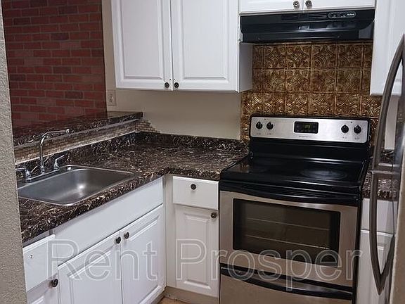 4th image of 219 Scottsdale Sq #219
