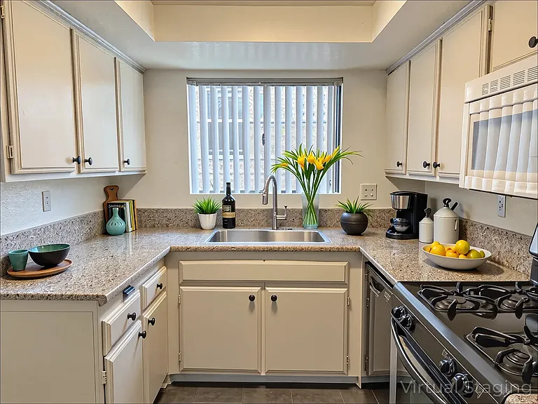 606 E Santa Anita Ave #B — Photo 3