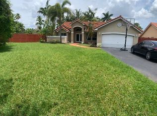 802 SW 124th Ter, Fort Lauderdale, FL 33325