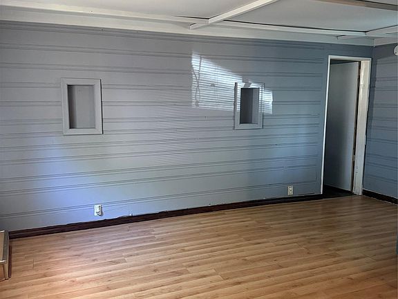 5th image of 933 Myrtle Ave