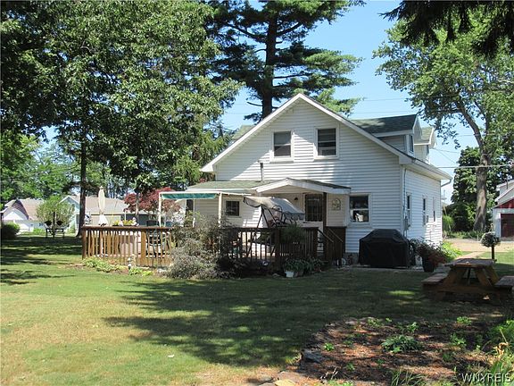5th image of 443 Lakeside Ave