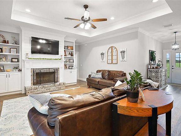 4th image of 15450 SE 168th Ct