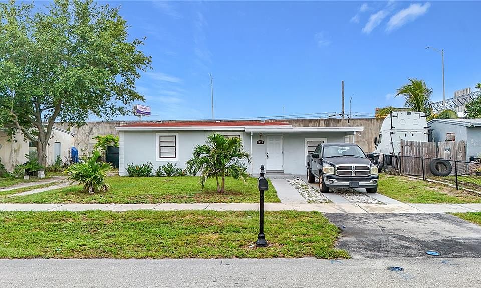 1st image of 1838 LAUDERDALE MANOR DRIVE