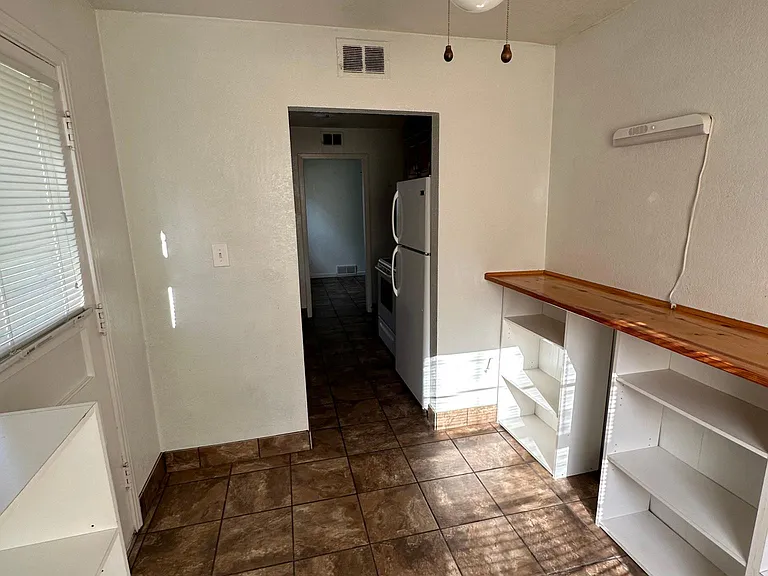 7642 High Dr — Photo 3