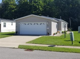 128 Golden Pond Est, Akron, NY