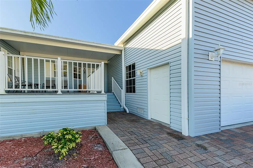 2 bed, 2.0 bath, 1776 sqft, $3,500 — Photo 2