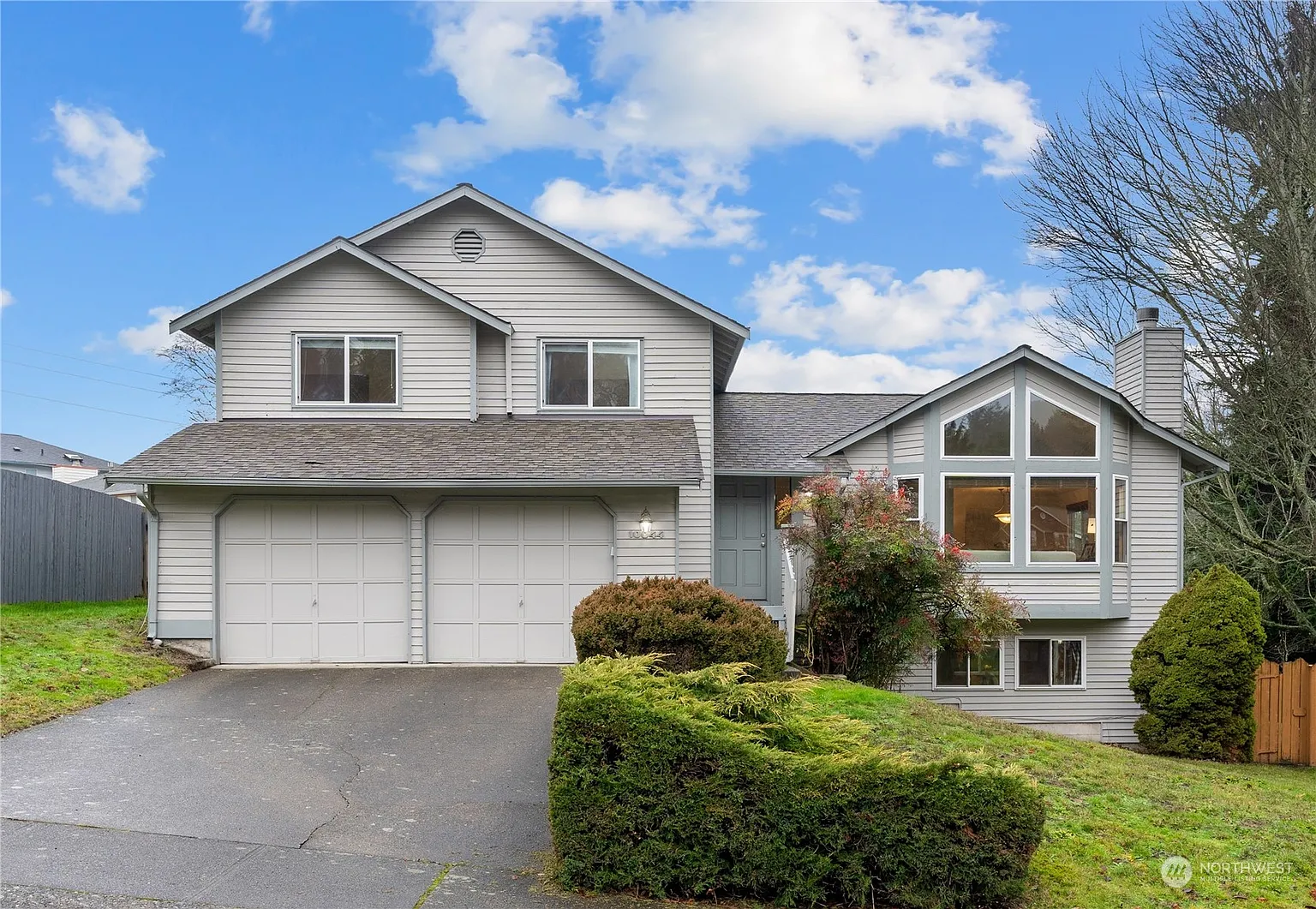 10044 SE 229th Place photo 1