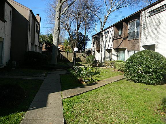 2nd image of 8316 Augustine Dr #33