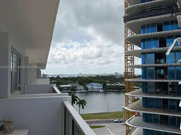 5313 Collins Ave #1109 — Photo 8