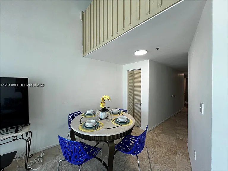 5445 Collins Ave #L3 — Photo 8