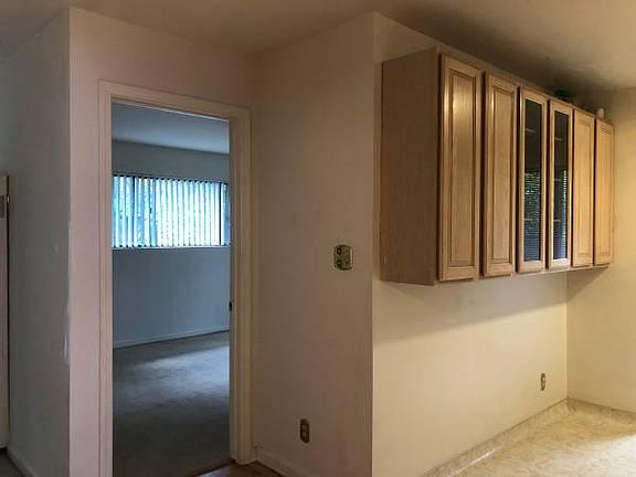 2nd image of 20805 Dunbar Dr