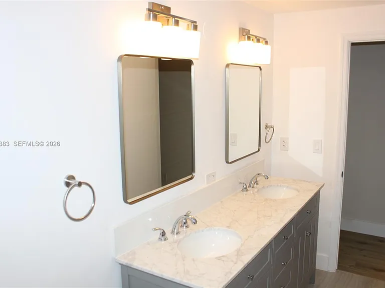 1820 Salerno Cir — Photo 28