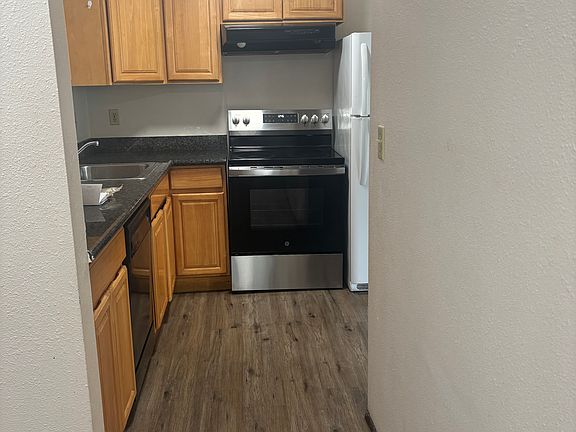 5th image of 22503 30th Ave S APT 2