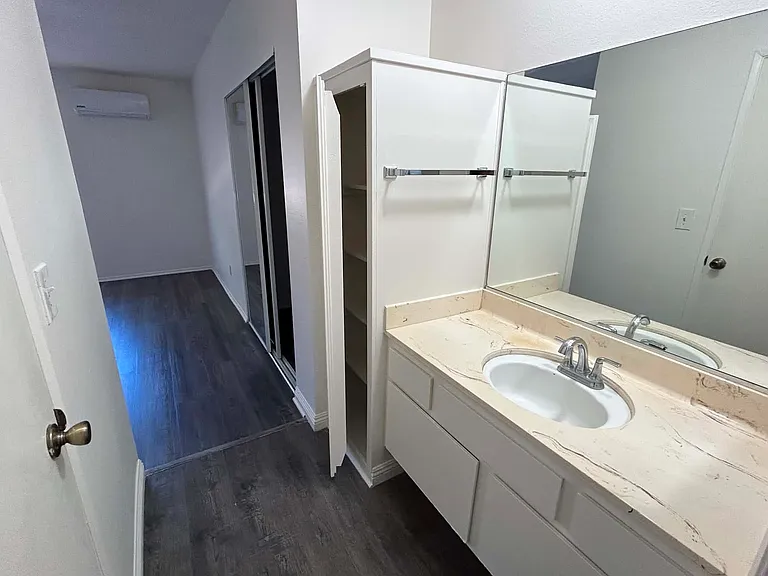 1470 E Wilson Ave #204 — Photo 7