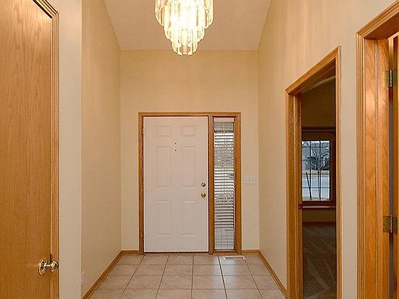 2nd image of 15605 Edna Cir