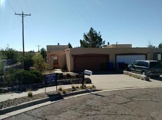 1074 Roadrunner Ct, Las Cruces, NM 88011