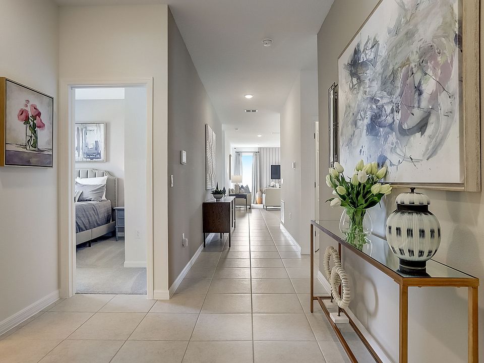 1st image of 1556 Blue Lagoon Cir