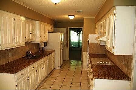 5th image of 2204 Franklin Dr