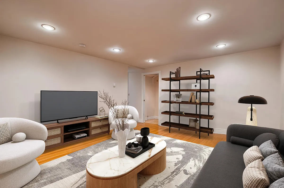Building Photo - 1033 N Marion St #BASEMENT