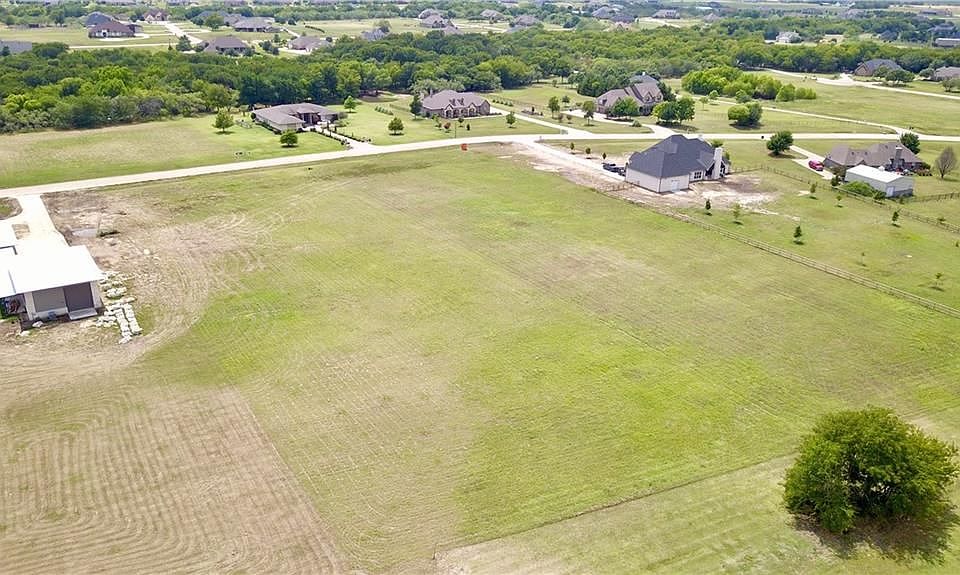 1st image of 975 High Plains Trl