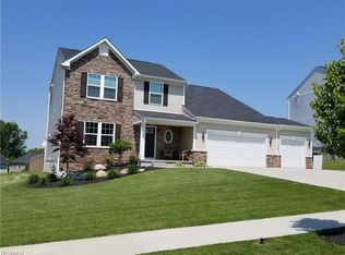 5024 Meadowbluff Dr, North Canton, OH 44720