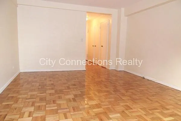 Rented by City Connections Realty | media 24