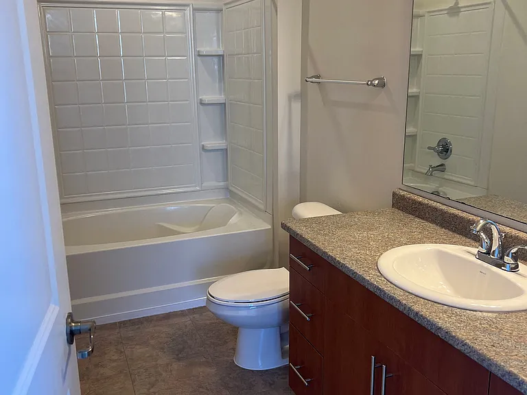 Belmont at Tryon Apartments — Photo 144