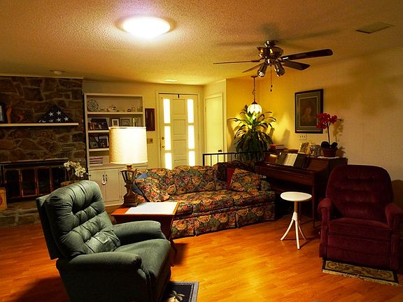 4th image of 235 Marsh Harbor Dr